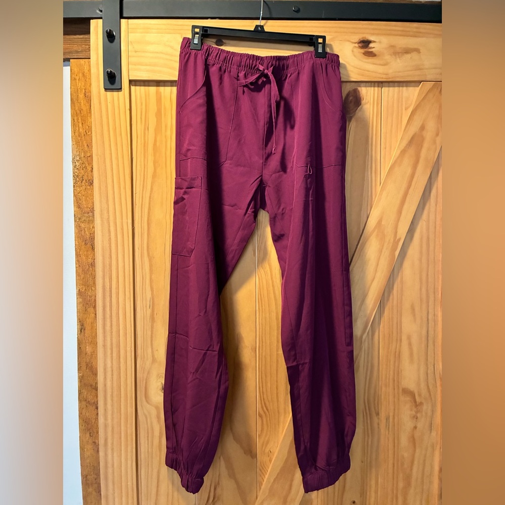 Women’s Burgandy scrub jogger